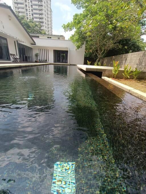 Secret Garden Pj Pool Villa Petaling Jaya Luaran gambar