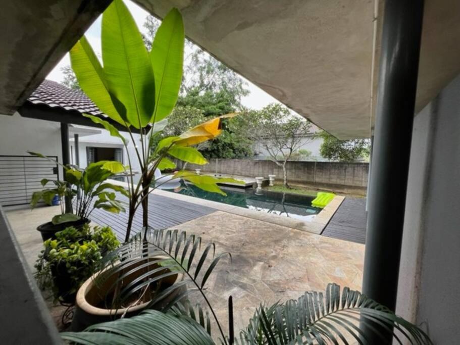 Secret Garden Pj Pool Villa Petaling Jaya Luaran gambar